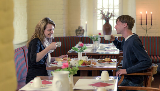 restaurant02 1920x10801