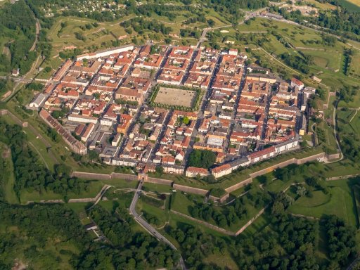 Ausflug in die Festungsstadt des Sonnenkönigs