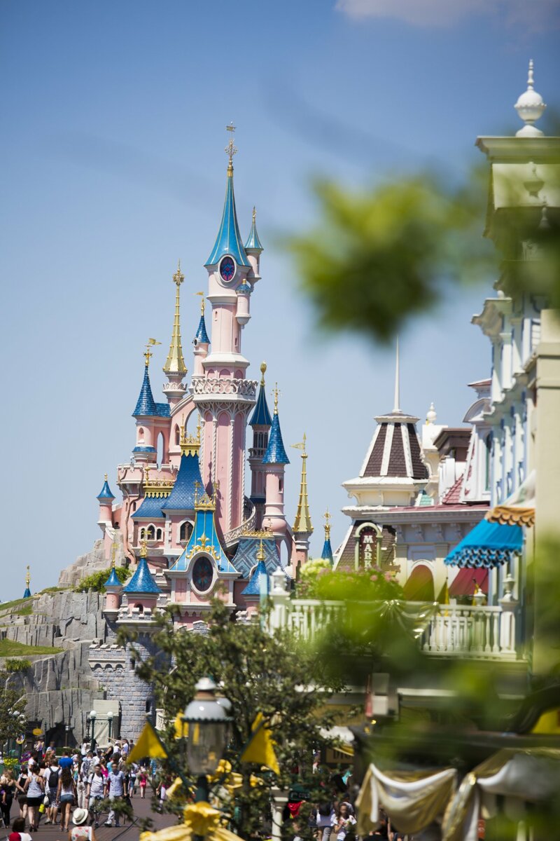 Das ikonische Dornröschenschloss – Wahrzeichen des Disneyland Paris