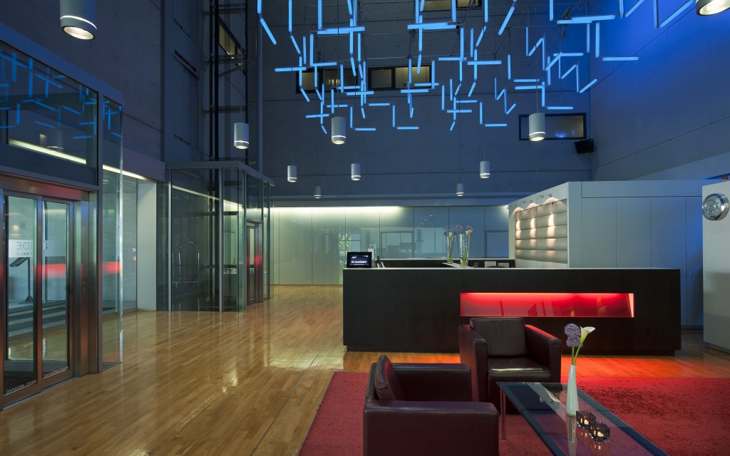 INNSIDE by Meliá Frankfurt Niederrad Lounge Rezeption