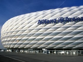Allianz Arena II-©Bernd Roemmelt, München Tourismus 