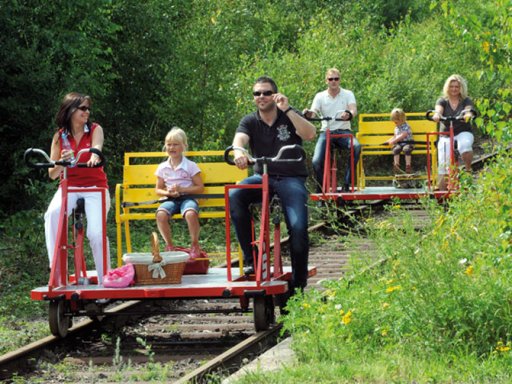 Mit der Fahrrad-Draisine gemütlich nach Holland