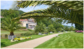 Rosengarten Promenade (c) Bayer. Staatsbad Bad Kissingen GmbH Foto Dominik Marx