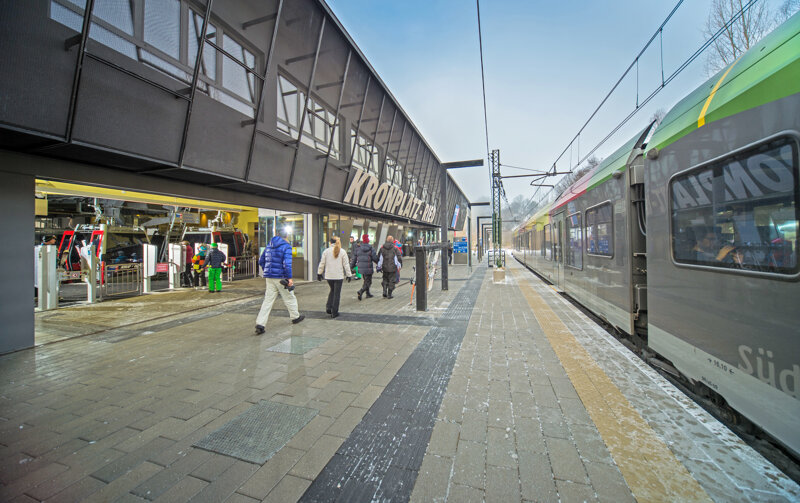 ski train kronplatz copyright tvb kronplatz photo harald wisthaler
