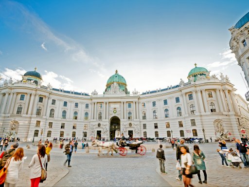 Eine Stadt, vier Highlights und Sie mittendrin