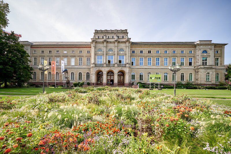 Schloss Karlsruhe – Wahrzeichen der Fächerstadt