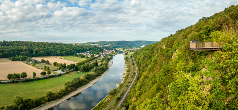 Die Weser bei Höxter – malerisches Flusstal im Weserbergland