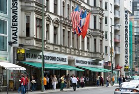Mauermuseum am Checkpoint Charlie c visitBerlin Wolfgang Scholvien