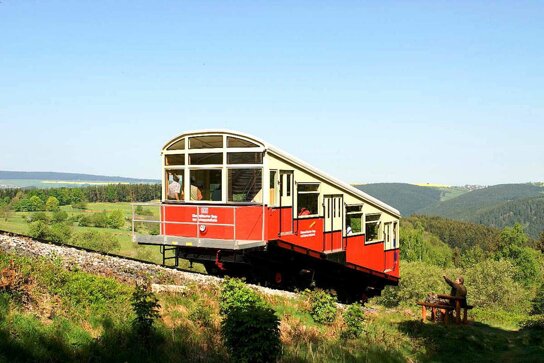 Oberweißbacher Bergbahn c Oberweißbacher Berg- und Schwarzatalbahn