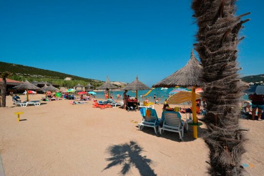 Stara-Novalja-5db4461fc77eb593881691 huge