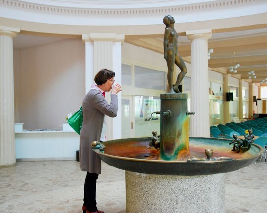 Art.bild-Heilquellebrunnen Bad Liebenstein ohne c