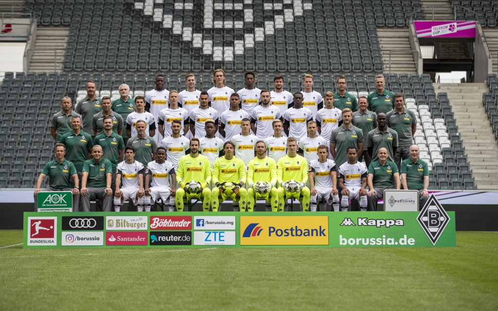 Borussia Mönchengladbach Mannschaftsfoto Saison 2017-2018