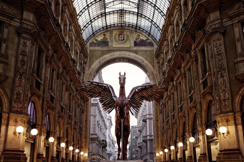 Galleria Vittorio Statue
