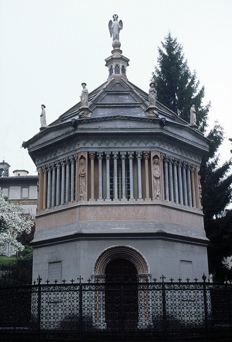 Baptisterium Bergamo