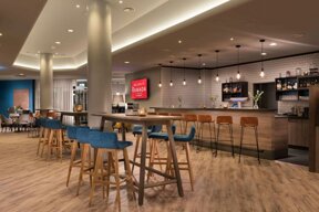 Lobbybar 1