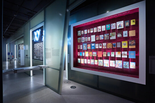 17475 GRIMMWELT Ausstellung.original