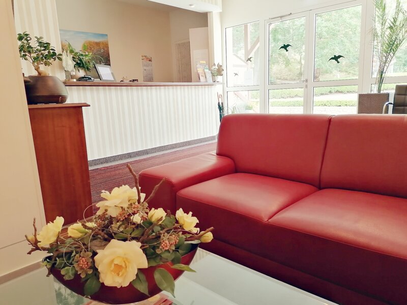 Rezeption mit Sofasitzecke