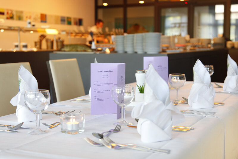 gedeckter Tisch im Restaurant