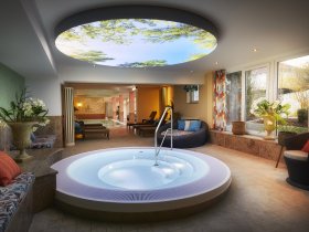 Quellenhof Wellness Whirlpool 01 (Kopie)
