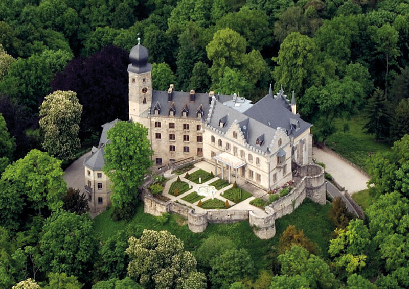 Schloss Callenberg aus der Luftperspektive