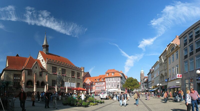 Marktplatz mit  Rathaus