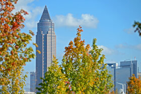 Messeturm c visitfrankfurt Holger-Ullmann