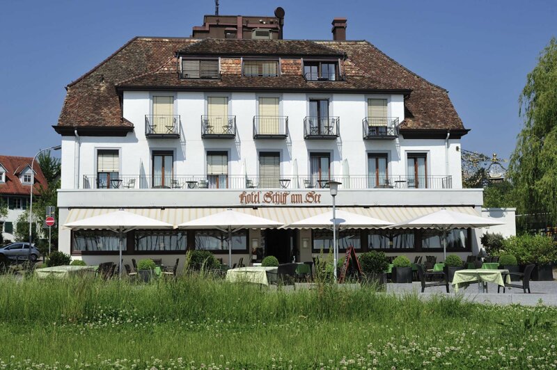 Außenansicht Hotel Schiff am See