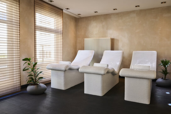 NH Collection Nurnberg City Hotel Facilities wellness relaxation loungers