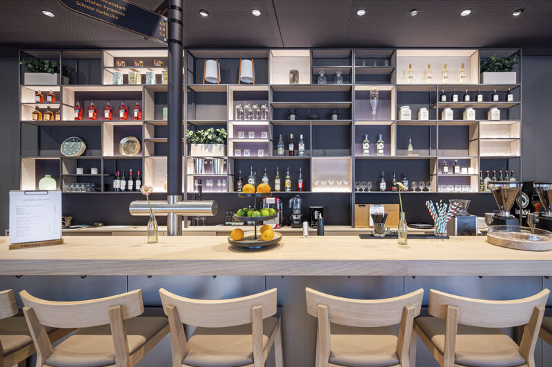 Lobbybar 1