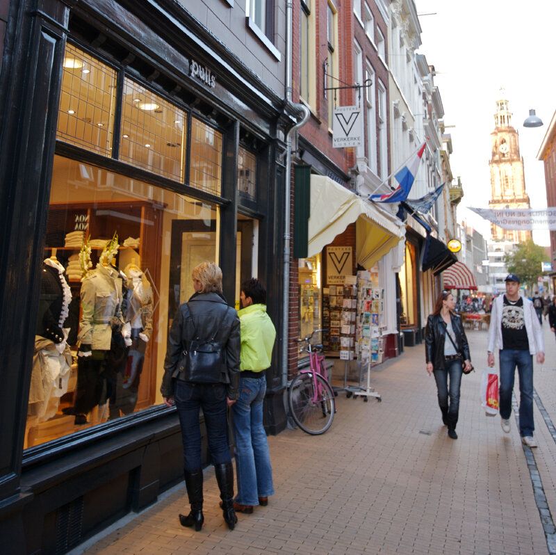 Zwanestraat in Groningen – typische niederländische Kanalarchitektur