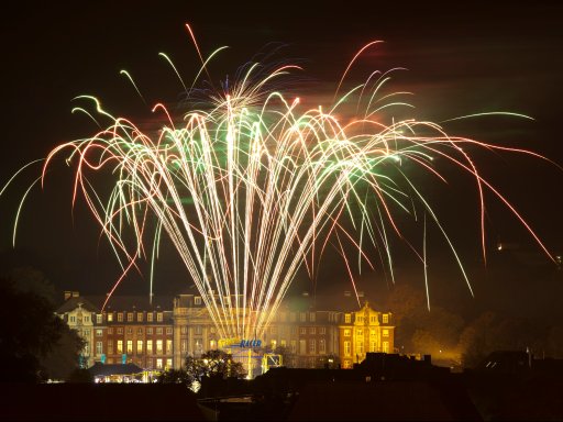 Münsteraner Silvester mit Sekt oder Partybeats