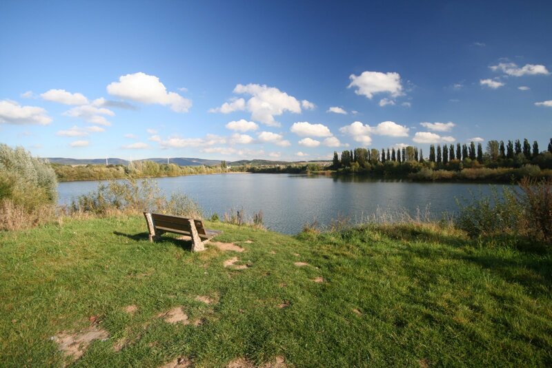 Idyllischer Weserradweg im Weserbergland