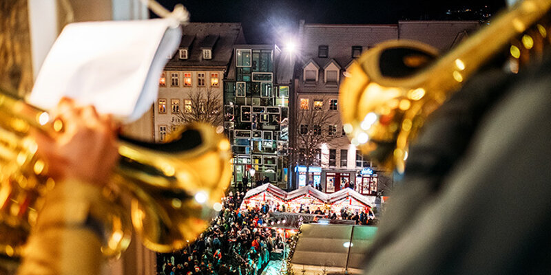 Marktplatz Jena mit Stadtmuseum im Winter